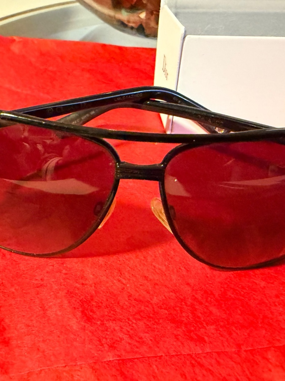 Aviator - Picture 2 of 5